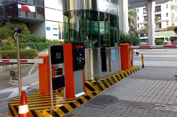 智能停車(chē)收費(fèi)系統(tǒng)